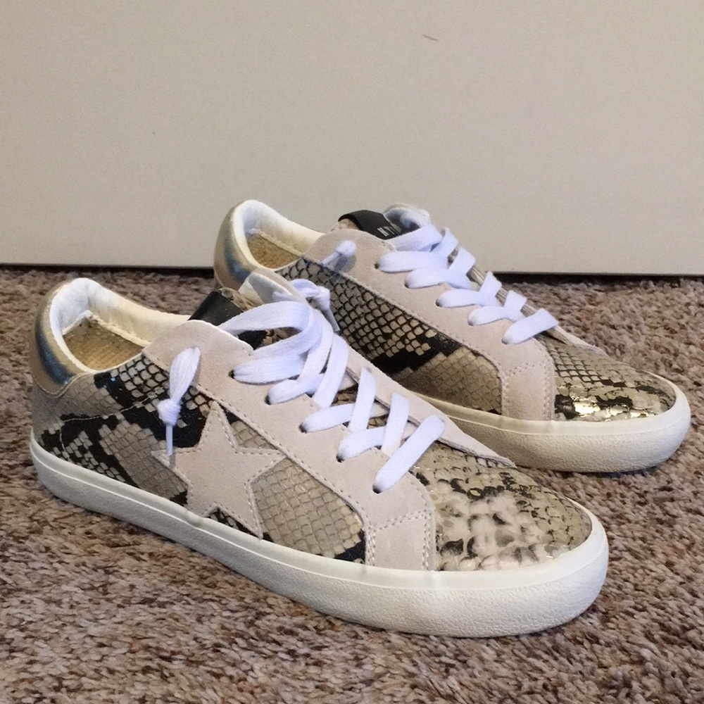 Steve Madden Philosophy sneakers
